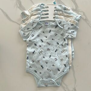 5 pack of Little Me short-sleeve onesies (sz 6 mos)